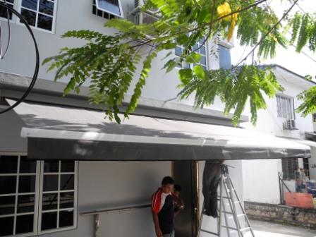 Retractable Awning (34)