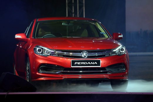 PUTRAJAYA 14 JUNE 2016. Proton Holdings Bhd memperkenalkan Proton Perdana generasi ke-4 yang ditawarkan dengan dua varian yang dijual pada harga dari RM113,438 hingga RM138,888 seunit. Majlis pelancaran telah disempurnakan oleh Perdana Menteri, Datuk Seri Najib Tun Razak di Pusat Konvensyen Antarbangsa Putrajaya. NSTP/FARIZ ISWADI ISMAIL